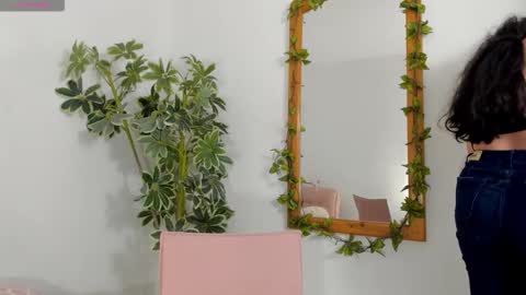 Barbara  online show from December 15, 2025, 12:26 am