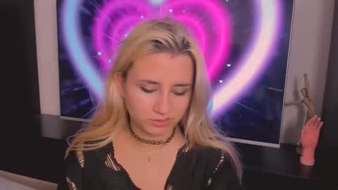 Snapshot of barbarasiren chatting on September 19, 2025, 4:07 pm barbarasiren online show from September 19, 2025, 4:07 pm