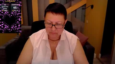 Snapshot of barbaraturners chatting on March 5, 2025, 10:54 pm barbaraturners online show from March 5, 2025, 10:54 pm