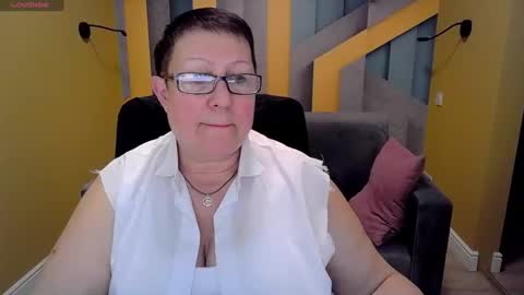Snapshot of barbaraturners chatting on March 7, 2025, 6:43 pm barbaraturners online show from March 7, 2025, 6:43 pm
