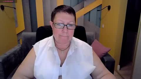 Snapshot of barbaraturners chatting on March 8, 2025, 1:06 am barbaraturners online show from March 8, 2025, 1:06 am