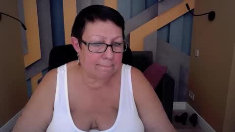 Snapshot of barbaraturners chatting on October 13, 2025, 7:03 pm barbaraturners online show from October 13, 2025, 7:03 pm