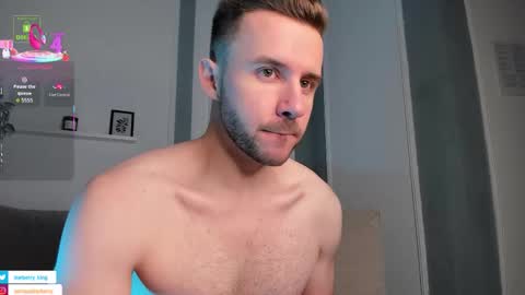 Snapshot of barberryx chatting on November 23, 2025, 6:35 am ENRIQUE online show from November 23, 2025, 6:35 am