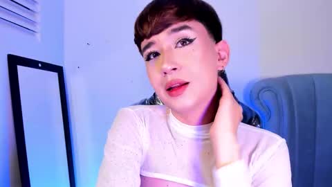 Snapshot of barbie_boy_ chatting on November 30, 2025, 7:01 am I work from home this is my room 3 online show from November 30, 2025, 7:01 am