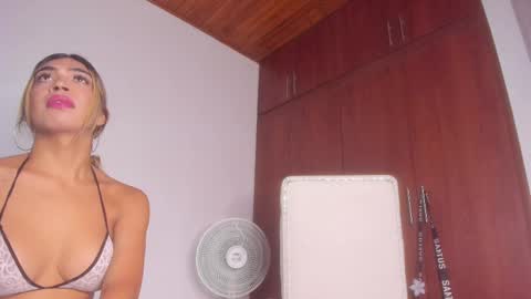 Snapshot of barbie_ds chatting on September 30, 2025, 2:11 pm barbie_ds online show from September 30, 2025, 2:11 pm