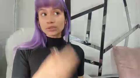 Snapshot of barbieambarx chatting on October 1, 2025, 1:06 pm Barbie online show from October 1, 2025, 1:06 pm