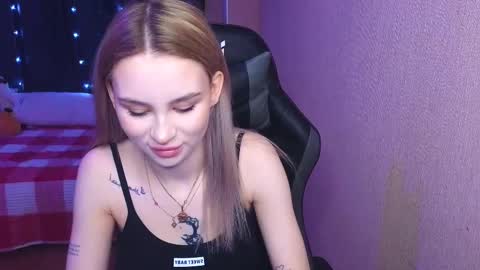 Snapshot of barbieee_doll chatting on February 24, 2025, 12:05 pm Eva online show from February 24, 2025, 12:05 pm