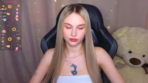 Snapshot of barbieee_doll chatting on September 17, 2025, 12:51 pm Eva online show from September 17, 2025, 12:51 pm