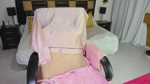 barbiekano online show from November 17, 2025, 10:48 pm