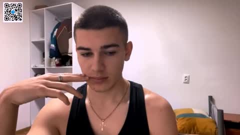 Snapshot of barepulse chatting on December 20, 2025, 9:11 pm Eric online show from December 20, 2025, 9:11 pm