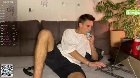 Snapshot of barney_kevin chatting on September 20, 2025, 8:21 pm Fansly  Barney  and Kevin T  online show from September 20, 2025, 8:21 pm