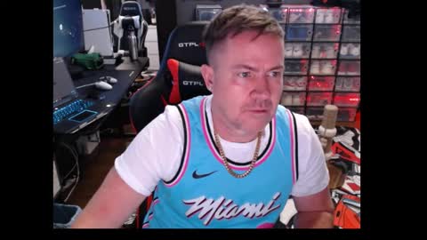 Snapshot of basketballjerseygang chatting on November 17, 2025, 11:43 pm Jordan online show from November 17, 2025, 11:43 pm