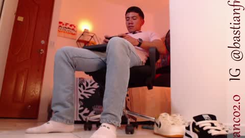 Snapshot of bastian_franco01 chatting on December 2, 2024, 7:14 am Bastian Independent Model online show from December 2, 2024, 7:14 am
