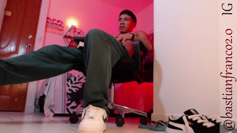 Snapshot of bastian_franco01 chatting on December 3, 2024, 7:54 am Bastian Independent Model online show from December 3, 2024, 7:54 am