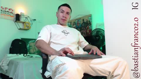Snapshot of bastian_franco01 chatting on December 25, 2024, 2:35 am Bastian Independent Model online show from December 25, 2024, 2:35 am