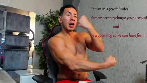 Snapshot of bastian_franco01 chatting on October 10, 2025, 12:04 pm Bastian Independent Model online show from October 10, 2025, 12:04 pm