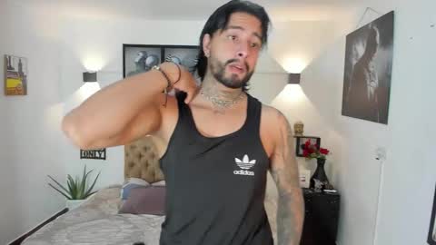 Snapshot of bastian_jones1 chatting on November 6, 2025, 5:58 pm bastian_jones1 online show from November 6, 2025, 5:58 pm