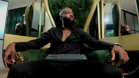 Snapshot of bastianrivas chatting on January 21, 2025, 12:18 pm Bastian. online show from January 21, 2025, 12:18 pm