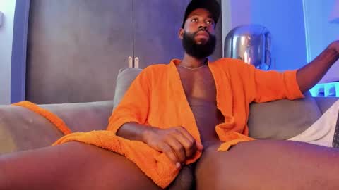 Snapshot of bastianrivas chatting on November 2, 2025, 7:33 am Bastian. online show from November 2, 2025, 7:33 am