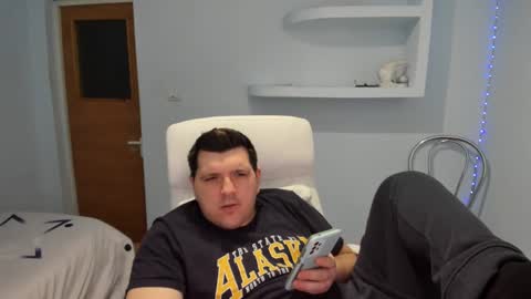Snapshot of basystem8 chatting on January 19, 2025, 2:17 pm BASY online show from January 19, 2025, 2:17 pm