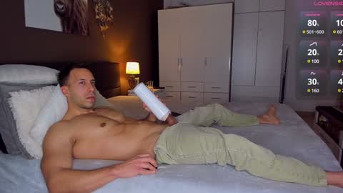 Snapshot of batboyrob chatting on January 3, 2025, 7:07 pm Rob online show from January 3, 2025, 7:07 pm