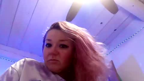 Snapshot of batqueen2019 chatting on November 11, 2025, 6:46 am Batqueen online show from November 11, 2025, 6:46 am