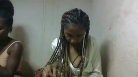 bavianona online show from October 14, 2025, 7:09 am