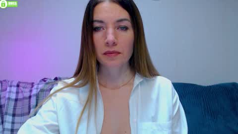 bb__bonami_ online show from November 4, 2025, 3:44 pm