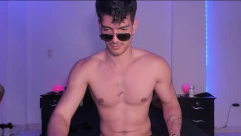 Snapshot of bbbeachboy chatting on February 9, 2025, 12:17 am Valentino online show from February 9, 2025, 12:17 am