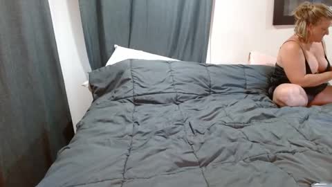 Snapshot of bbc69donna chatting on September 16, 2025, 9:05 pm bbc69donna online show from September 16, 2025, 9:05 pm