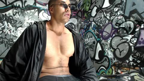 Snapshot of bbc_monster1 chatting on December 4, 2024, 11:13 pm Justin online show from December 4, 2024, 11:13 pm