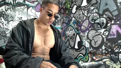 Snapshot of bbc_monster1 chatting on December 13, 2024, 1:22 pm Justin online show from December 13, 2024, 1:22 pm