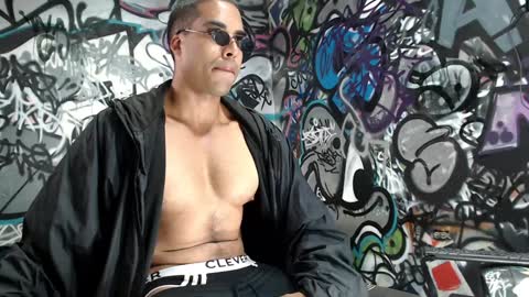 Snapshot of bbc_monster1 chatting on February 1, 2025, 9:40 pm Justin online show from February 1, 2025, 9:40 pm