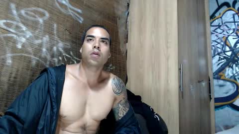 Snapshot of bbc_monster1 chatting on November 6, 2025, 1:06 am Justin online show from November 6, 2025, 1:06 am