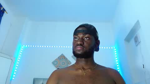 Andrew  online show from November 27, 2025, 10:39 am