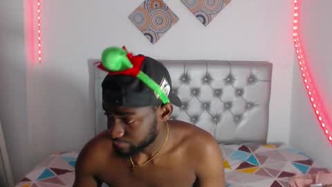 Andrew  online show from December 15, 2025, 7:07 pm