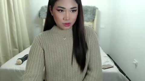 sweetsy online show from December 6, 2024, 3:41 am