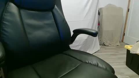 Snapshot of bbrown987654 chatting on January 10, 2025, 3:48 pm ofans texasguy1 online show from January 10, 2025, 3:48 pm