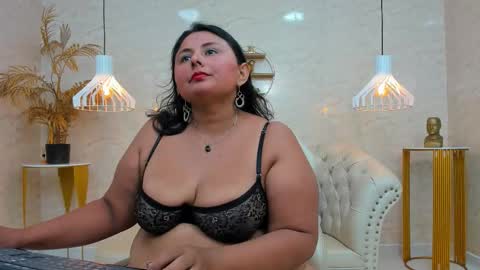 BBW Cindyy  online show from October 8, 2025, 3:31 pm