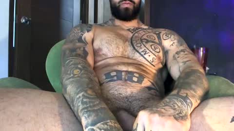 Snapshot of bby044 chatting on January 16, 2025, 12:42 pm bby044 online show from January 16, 2025, 12:42 pm