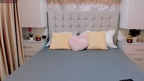 Snapshot of bbylarra chatting on November 14, 2025, 6:12 am larra online show from November 14, 2025, 6:12 am