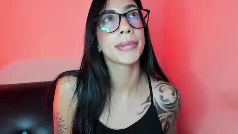 daniela villamizar online show from January 24, 2025, 4:49 pm