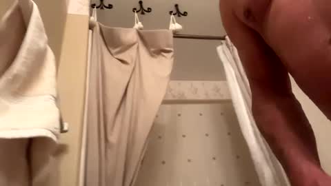 Snapshot of beachguy469 chatting on December 8, 2024, 3:43 am BeachGuy online show from December 8, 2024, 3:43 am