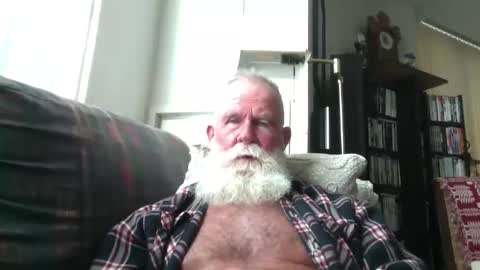 beardbushy online show from October 23, 2025, 2:16 pm