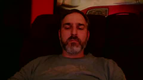 Snapshot of beardedambition chatting on September 10, 2025, 1:27 am beardedambition online show from September 10, 2025, 1:27 am