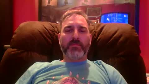 Snapshot of beardedambition chatting on October 2, 2025, 11:45 pm beardedambition online show from October 2, 2025, 11:45 pm