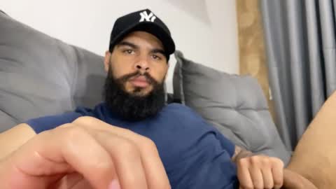 Snapshot of beardmax chatting on September 19, 2025, 6:59 am Min online show from September 19, 2025, 6:59 am