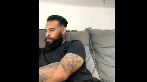 Snapshot of beardmax chatting on October 6, 2025, 5:16 am Min online show from October 6, 2025, 5:16 am