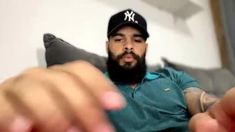 Snapshot of beardmax chatting on October 11, 2025, 5:28 am Min online show from October 11, 2025, 5:28 am