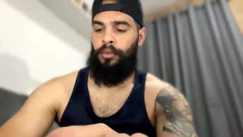 Snapshot of beardmax chatting on October 16, 2025, 6:47 am Min online show from October 16, 2025, 6:47 am